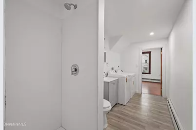 34 Daniels Ave, Pittsfield, MA 01201 - Photo 22