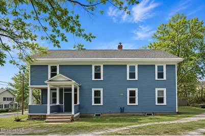 34 Daniels Ave, Pittsfield, MA 01201 - Photo 2