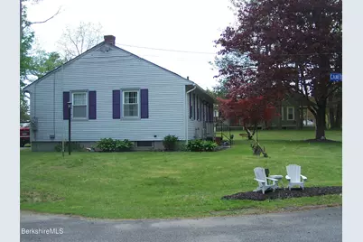 124 Walker St, North Adams, MA 01247 - Photo 2