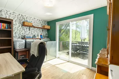 54 Charles St, Williamstown, MA 01267 - Photo 18