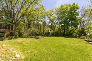 54 Charles St, Williamstown, MA 01267 - Photo 4