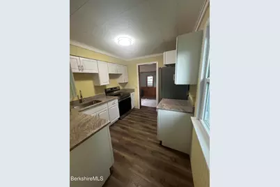 46 Summer St, Williamstown, MA 01267 - Photo 6