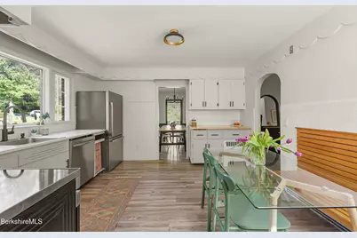 76 Kenilworth St, Pittsfield, MA 01201 - Photo 12