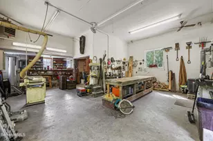 924 Henderson Rd, Williamstown, MA 01267 - Photo 34