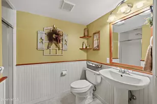 924 Henderson Rd, Williamstown, MA 01267 - Photo 20