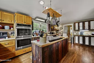 924 Henderson Rd, Williamstown, MA 01267 - Photo 18