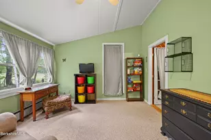 924 Henderson Rd, Williamstown, MA 01267 - Photo 10