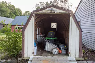 11 Wyantenuck St, Great Barrington, MA 01236 - Photo 28
