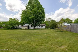 11 Wyantenuck St, Great Barrington, MA 01236 - Photo 22
