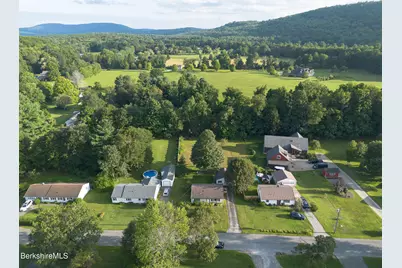 11 Wyantenuck St, Great Barrington, MA 01236 - Photo 32