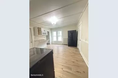 15 Blackinton St #2, North Adams, MA 01247 - Photo 6