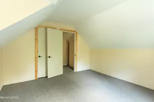 347 Maple St, Hinsdale, MA 01235 - Photo 14