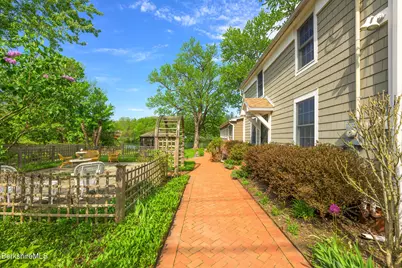 7 Swamp Rd, West Stockbridge, MA 01266 - Photo 4