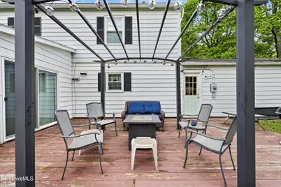 130 Franklin St, North Adams, MA 01247 - Photo 48