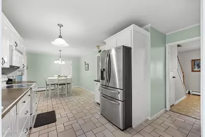 130 Franklin St, North Adams, MA 01247 - Photo 14