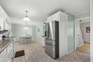 130 Franklin St, North Adams, MA 01247 - Photo 14