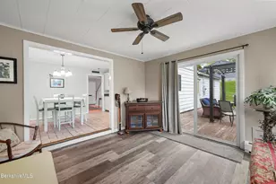 130 Franklin St, North Adams, MA 01247 - Photo 28