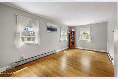 130 Franklin St, North Adams, MA 01247 - Photo 32