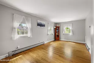 130 Franklin St, North Adams, MA 01247 - Photo 32