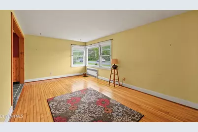 196 Phelps Ave, North Adams, MA 01247 - Photo 12
