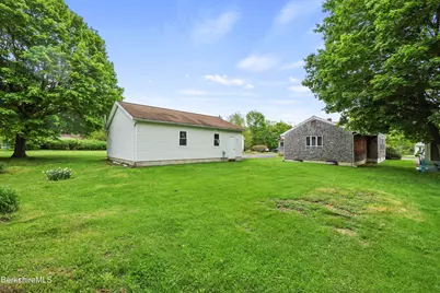 196 Phelps Ave, North Adams, MA 01247 - Photo 30