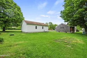 196 Phelps Ave, North Adams, MA 01247 - Photo 30