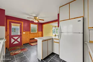 196 Phelps Ave, North Adams, MA 01247 - Photo 8