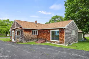196 Phelps Ave, North Adams, MA 01247 - Photo 26