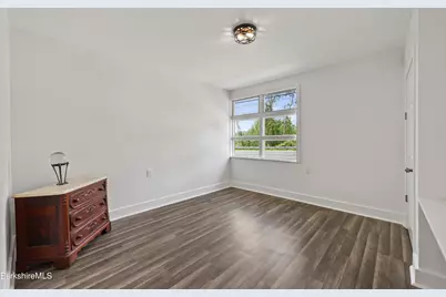 689 N Main St, Sheffield, MA 01257 - Photo 14