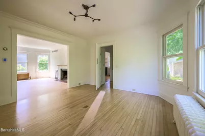 8 Oak St, Great Barrington, MA 01230 - Photo 14
