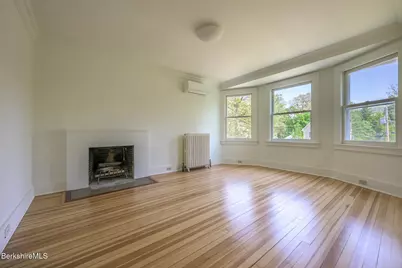 8 Oak St, Great Barrington, MA 01230 - Photo 34
