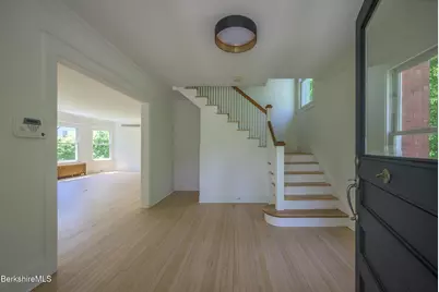 8 Oak St, Great Barrington, MA 01230 - Photo 6