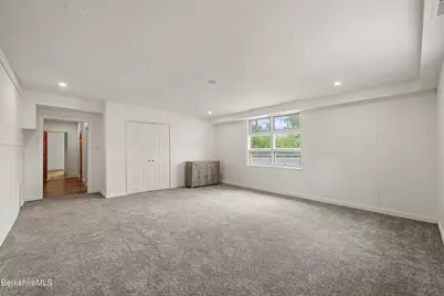 689 N Main St, Sheffield, MA 01257 - Photo 16