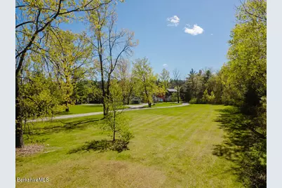 8 Heberts Cove, Monterey, MA 01245 - Photo 4