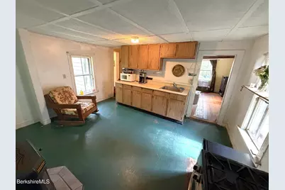 161 Main St, Hancock, MA 01237 - Photo 10