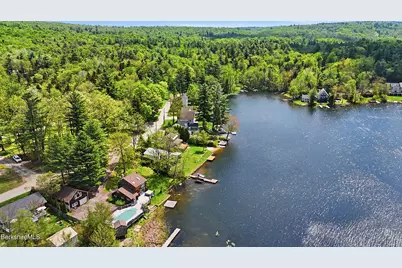 221 Ashmere Rd, Hinsdale, MA 01235 - Photo 28