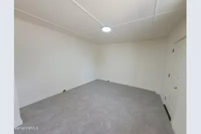 35 Pleasant St, Adams, MA 01220 - Photo 6