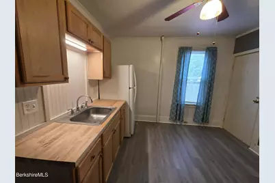 20 Crandall St, Adams, MA 01220 - Photo 8