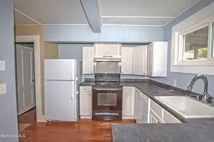 137 Housatonic St, Lenox, MA 01240 - Photo 8