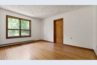 20 E Dugway Rd, Lenox, MA 01240 - Photo 30