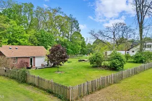 20 E Dugway Rd, Lenox, MA 01240 - Photo 52