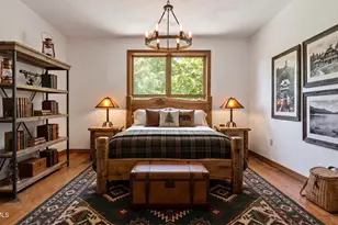 20 E Dugway Rd, Lenox, MA 01240 - Photo 26