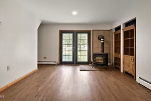 20 E Dugway Rd, Lenox, MA 01240 - Photo 32