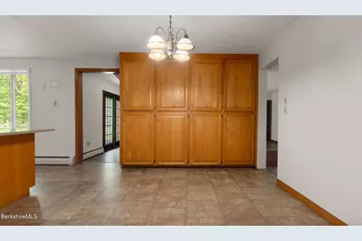20 E Dugway Rd, Lenox, MA 01240 - Photo 12