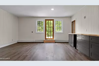 20 E Dugway Rd, Lenox, MA 01240 - Photo 36