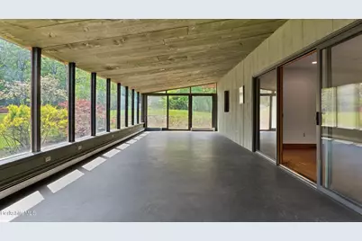 20 E Dugway Rd, Lenox, MA 01240 - Photo 16
