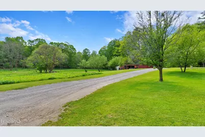 20 E Dugway Rd, Lenox, MA 01240 - Photo 68