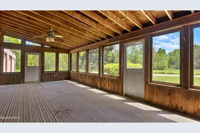 20 E Dugway Rd, Lenox, MA 01240 - Photo 8