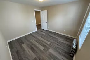 144 Parkside Ave, Pittsfield, MA 01201 - Photo 6