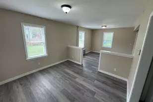 144 Parkside Ave, Pittsfield, MA 01201 - Photo 12
